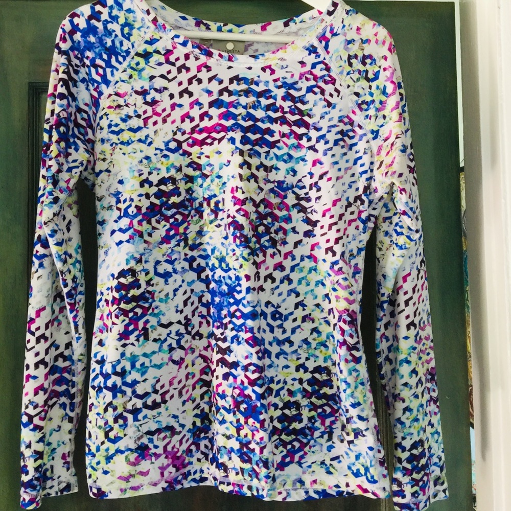 Athleta top